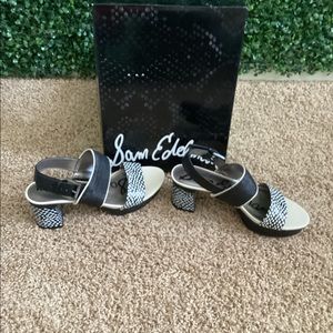 Sam Edelman black and white sandal chunky heel.
